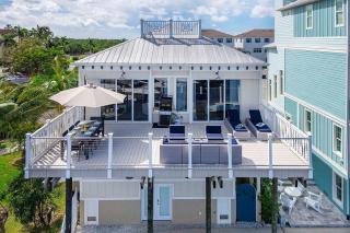 The Funky Fish Shack - Marina View with Boat Slip - 4