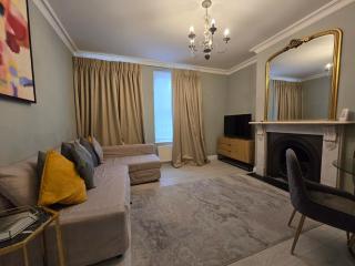 Cozy 2BD Westminster Apartment - 7