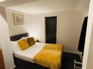 Chic 1-Bed Apartment in Hull - 2