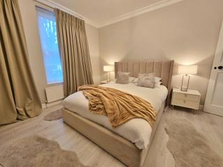 Cozy 2BD Westminster Apartment - 8