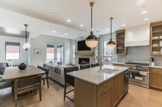 Sundance 2nd Half Dates Open New Home Hot Tub - 6