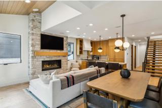 Sundance 2nd Half Dates Open New Home Hot Tub - 7