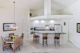 White Sands - Tropical Rental with lots of Privacy - 2