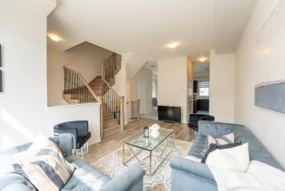 Elegant City Retreat - 0