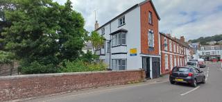 Brookside Lodge, central Dawlish - 9