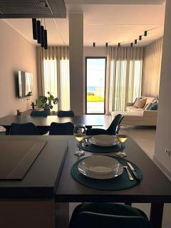 Sky & Sand Holiday Home - 0