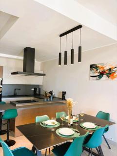 Sky & Sand Holiday Home - 1