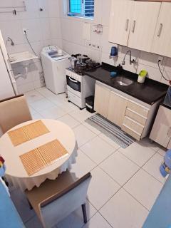 Quarto Individual para 3 Pessoas em AP Compartilhado - 7