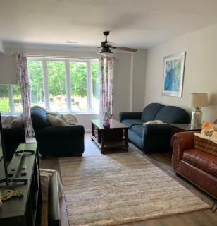 Creekside Country Estate - 8