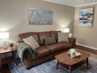 Taylored 4U Retreat - 0