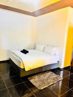 BTV Holiday Home - 8