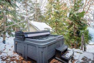 Cozy Chalet With a Panoramic Lake View and Spa - 7