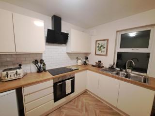 Central Park View - Modern & Stylish 2 Bed Apartment - Great Location - 8