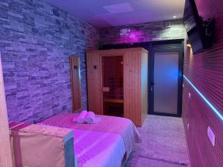 Dubai Spa Apartments - Jacuzzi, Sauna & Free Parking - 4