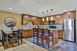 Fantastic Mountain View - Hot Tubs & Steam Room - 3