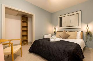 Bright, One-Bed Apartment Just Steps from the Sea - 8