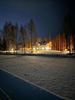 Riverside Farmhouse - 8