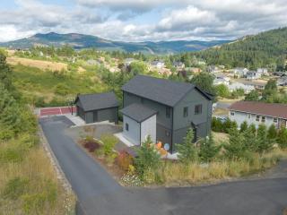 Columbia Gorge Recess - White Salmon - 0