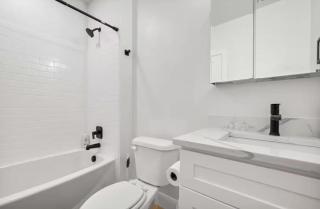 Modern ski and lake home with private hot tub Entire home in Eden - 1