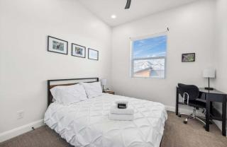 Modern ski and lake home with private hot tub Entire home in Eden - 2