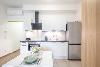 Balcony - Modern - Comfy - 2