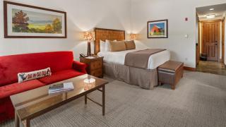 1116 Lodge At Spruce Peak Ski In Ski In Ski Out King Studio By Stowe Mountain Rentals - 2