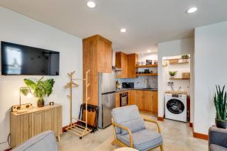 1 Mi to Rose Bowl Serene Couples Retreat with Pool - 1