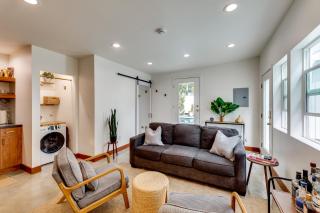 1 Mi to Rose Bowl Serene Couples Retreat with Pool - 2