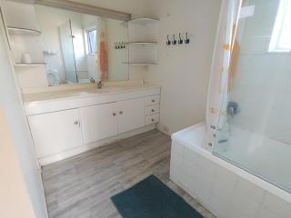 Epsom House close to CBD - 4