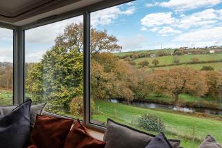 Riverside barn on private wildlife estate - 3