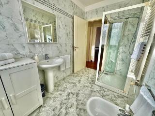 Appartamento con posto auto riservato tra spiaggia, centro, stazione ed ospedale - 2