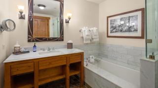 1125 Lodge At Spruce Peak Ski In Ski In Ski Out King Studio By Stowe Mountain Rentals - 2
