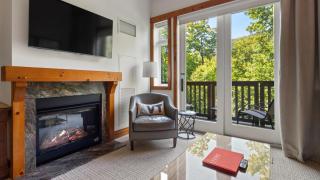1125 Lodge At Spruce Peak Ski In Ski In Ski Out King Studio By Stowe Mountain Rentals - 7