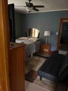 Game-Night Garage + Fire Pit + Grill - 2