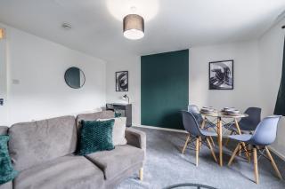 Fraserburgh Apartment - 2 bed, free parking & wifi - 2