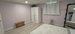 A Cozy, Escape Getaway Minutes From Ottawa Airport - 6