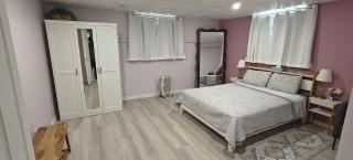 A Cozy, Escape Getaway Minutes From Ottawa Airport - 1