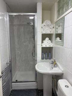 Cozy apartment close to city centre walking distance - 8