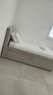 Neveh Shamir Staycation - 8