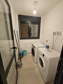 Neveh Shamir Staycation - 6