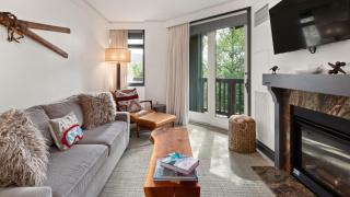 1302 Lodge At Spruce Peak Ski In Ski Out Two Bedroom By Stowe Mountain Rentals - 4