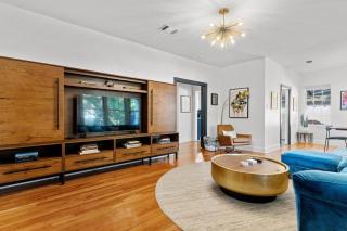 2 Mi to Downtown Austin Family Home with Porch! - 6