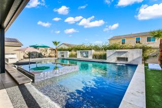 Lagoon 7br Desert Gem W Huge Pool, Spa Gameroom - 1