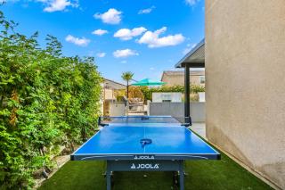 Lagoon 7br Desert Gem W Huge Pool, Spa Gameroom - 3