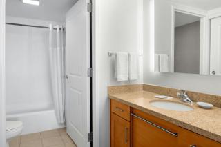 Residence Inn by Marriott San Antonio Six Flags at The RIM - 6