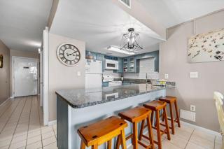 Island Sunrise 264 by Youngs Suncoast - 2