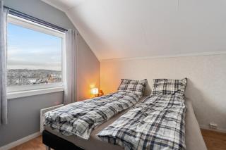 Arctic View House – Tromsdalen Near Fjellheisen - 2