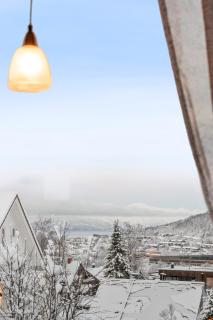 Arctic View House – Tromsdalen Near Fjellheisen - 1
