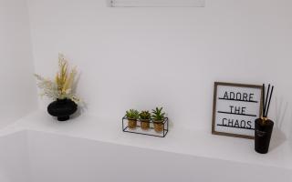 Modern 3-Bedroom Apartment with Garden Near Cardiff City Centre - 1