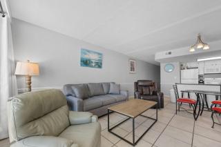 Island Sunrise 362 by Youngs Suncoast - 7